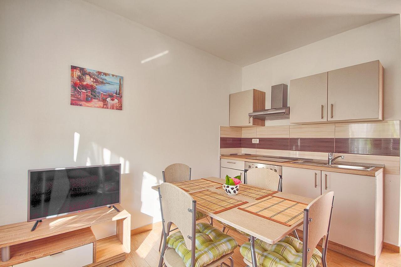 Apartman Mishel 2 Fažana Екстериор снимка